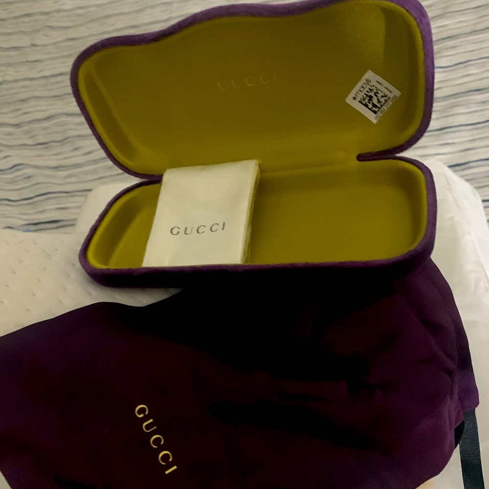 Estuche para lentes de mujer Gucci